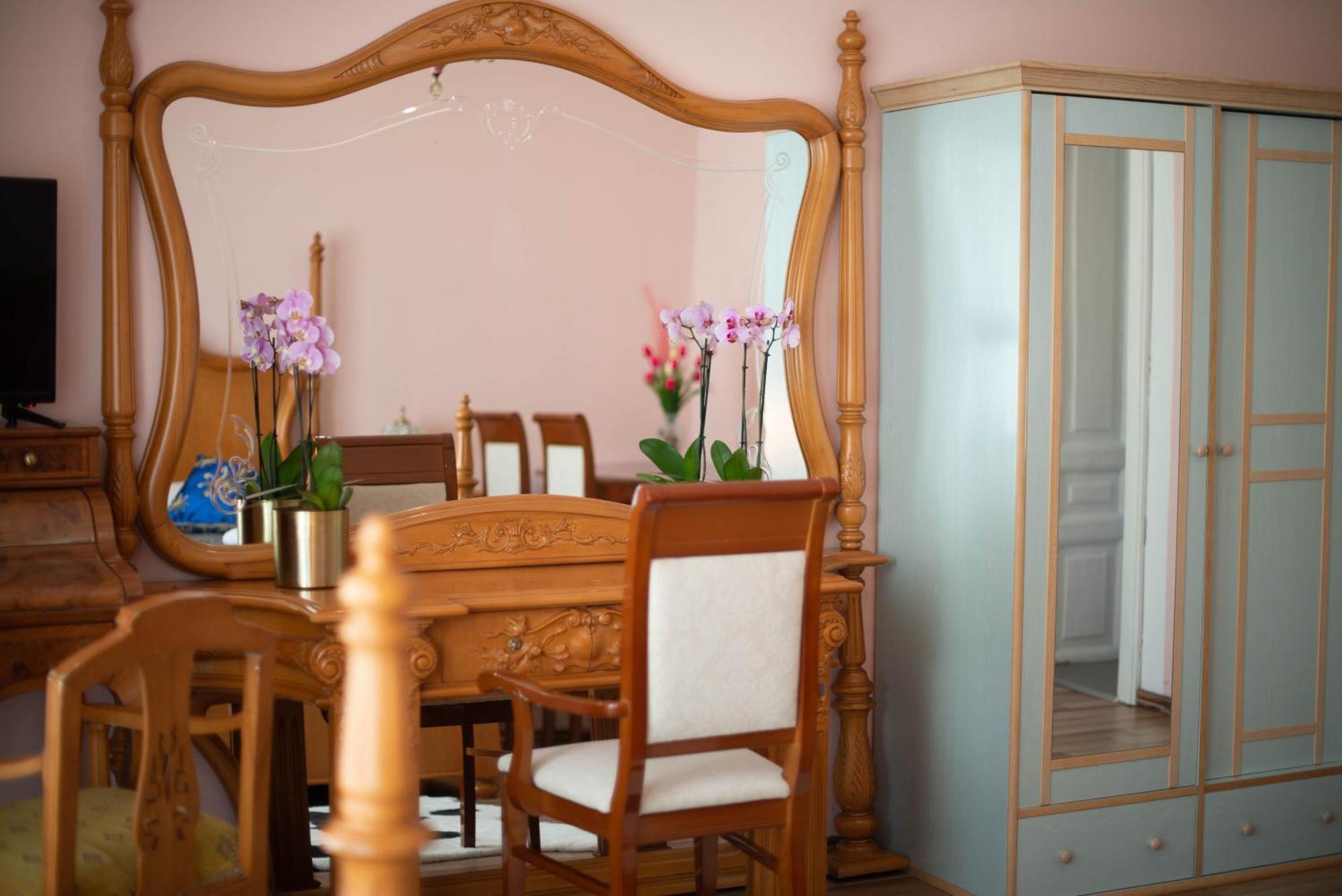 Giovanna Boutique Rooms & Pool พูลา ภายนอก รูปภาพ
