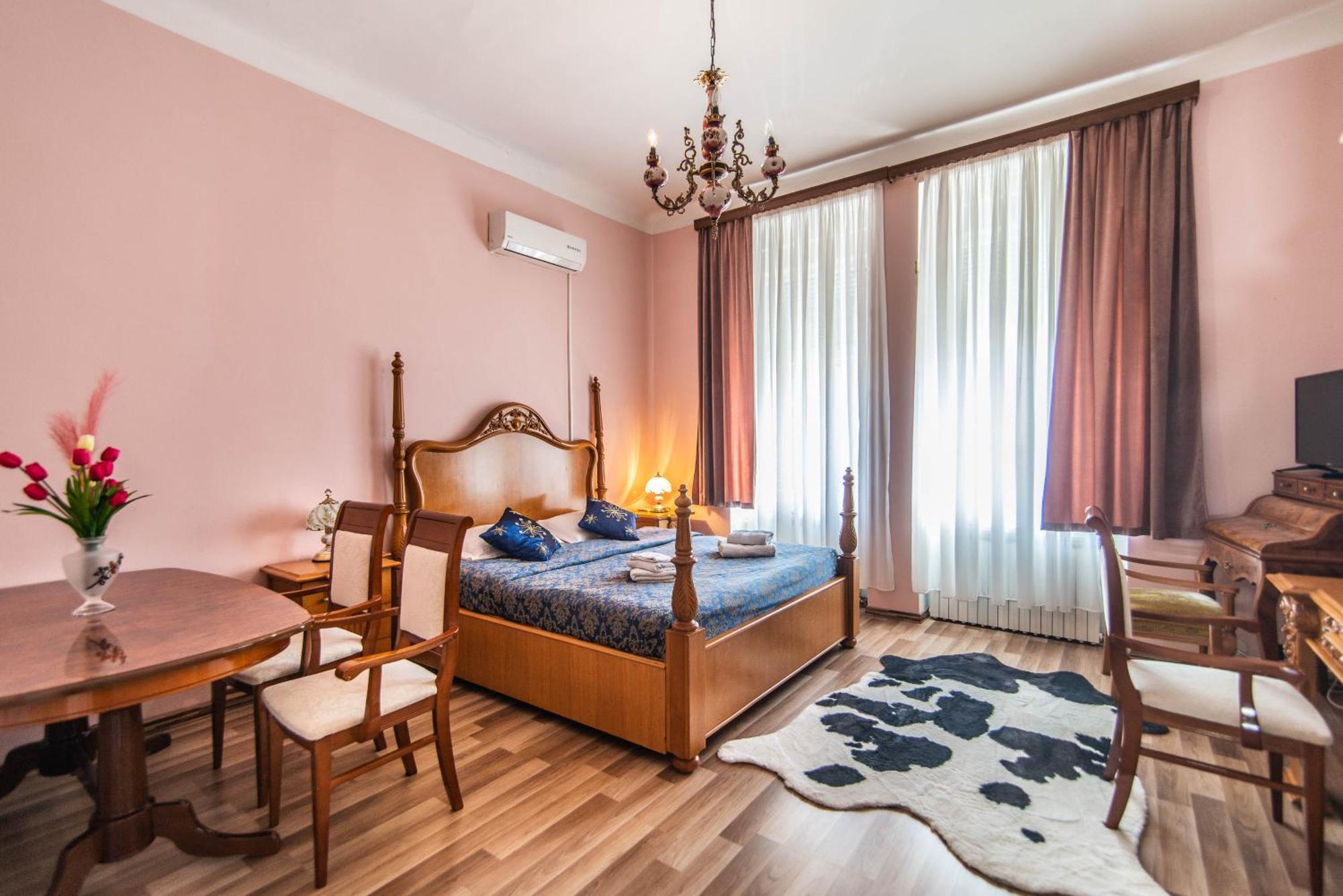 Giovanna Boutique Rooms & Pool พูลา ภายนอก รูปภาพ