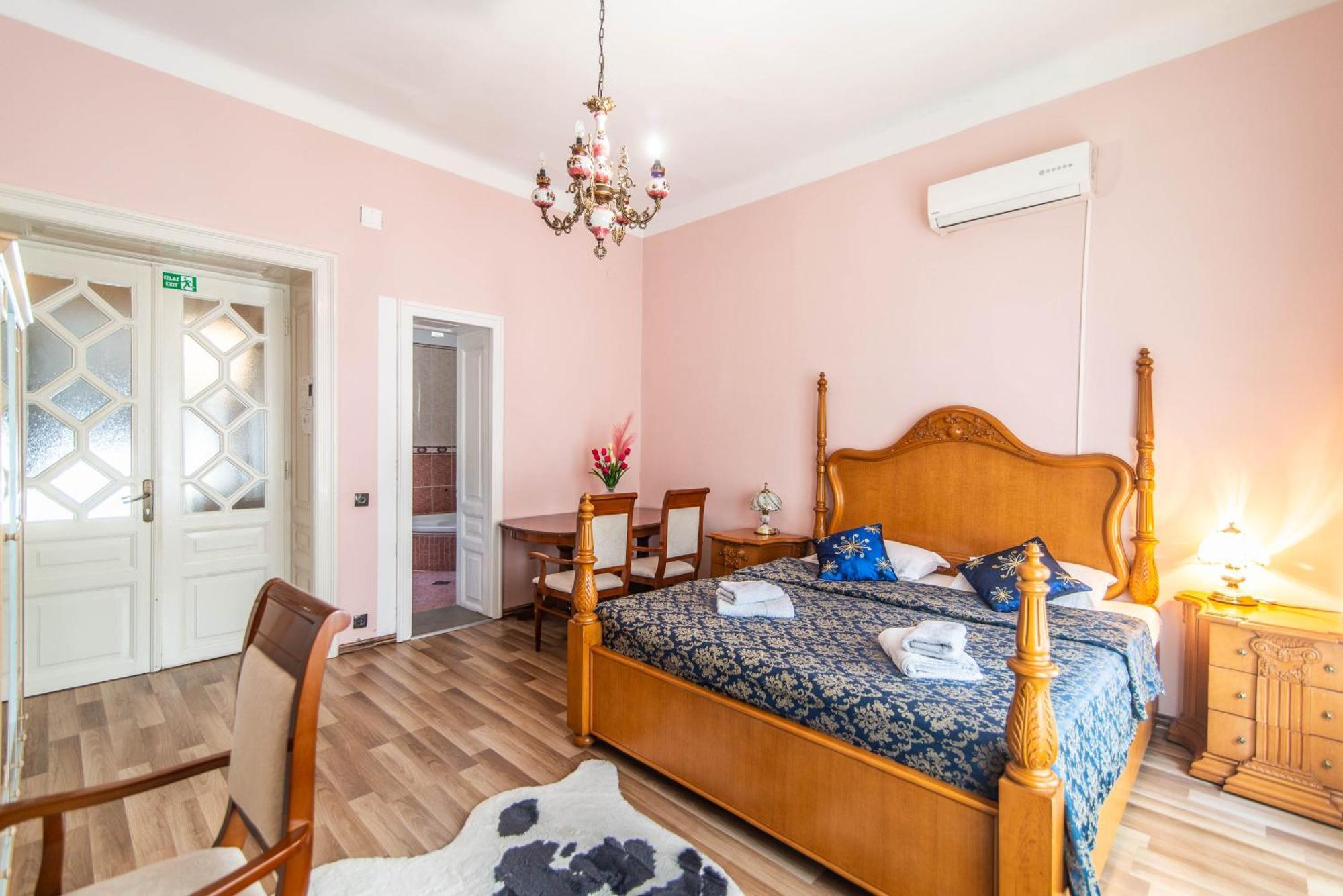 Giovanna Boutique Rooms & Pool พูลา ภายนอก รูปภาพ