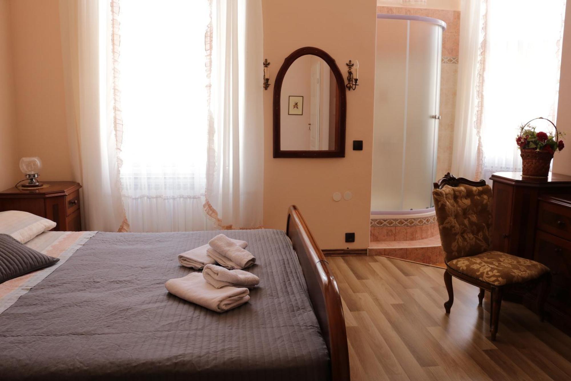 Giovanna Boutique Rooms & Pool พูลา ภายนอก รูปภาพ